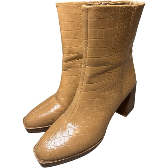 CHINESE LAUNDRY Danica Croc Embossed Bootie Camel Tan Ankle Zip Boots Women's 8 - Picture 3 of 7